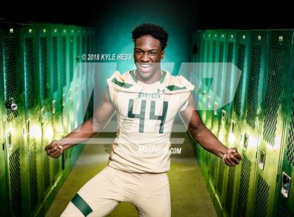 Thumbnail 2 in Grayson  (Preseason Early Contenders Photo Shoot)  photogallery.