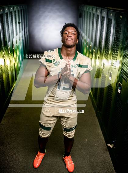 Thumbnail 2 in Grayson  (Preseason Early Contenders Photo Shoot)  photogallery.