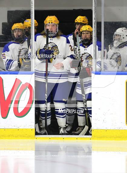 Thumbnail 1 in West Seneca East vs. West Seneca West photogallery.