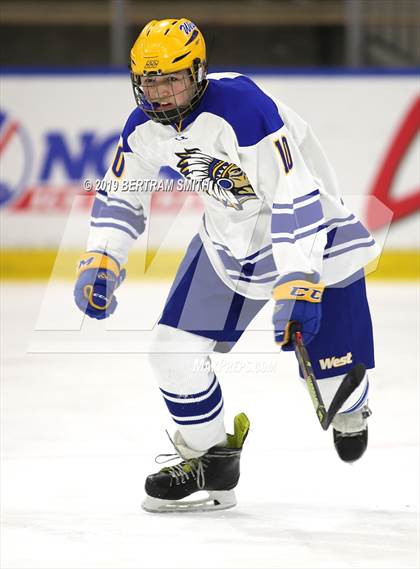 Thumbnail 3 in West Seneca East vs. West Seneca West photogallery.