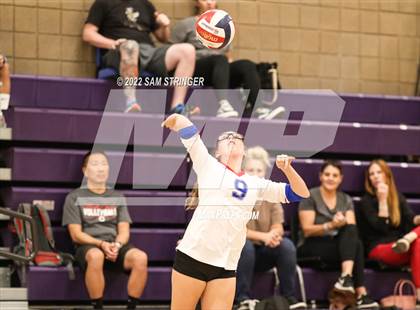 Thumbnail 3 in Christian Brothers vs. Folsom (Stockton Classic) photogallery.