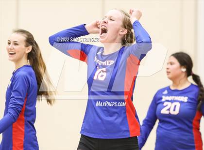 Thumbnail 2 in Christian Brothers vs. Folsom (Stockton Classic) photogallery.