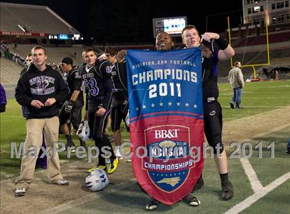 Thumbnail 3 in West Stokes vs. Kinston (NCHSAA 2AA State Final) photogallery.