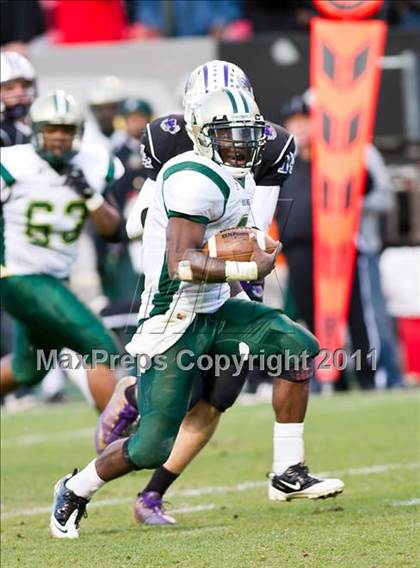 Thumbnail 3 in West Stokes vs. Kinston (NCHSAA 2AA State Final) photogallery.