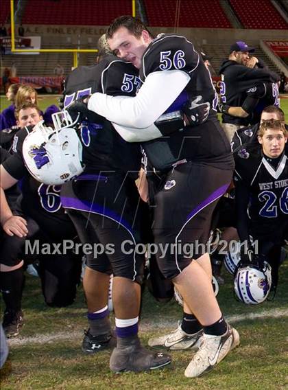 Thumbnail 1 in West Stokes vs. Kinston (NCHSAA 2AA State Final) photogallery.
