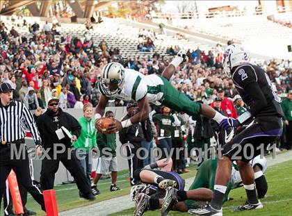 Thumbnail 3 in West Stokes vs. Kinston (NCHSAA 2AA State Final) photogallery.