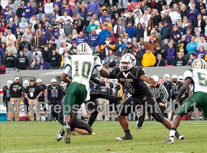Thumbnail 3 in West Stokes vs. Kinston (NCHSAA 2AA State Final) photogallery.