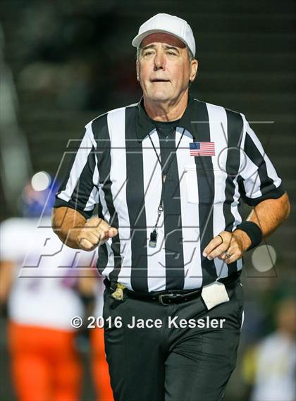 Thumbnail 3 in Westlake @ Moorpark photogallery.