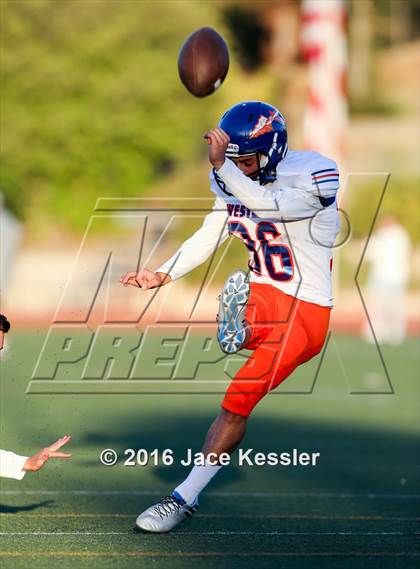 Thumbnail 3 in Westlake @ Moorpark photogallery.