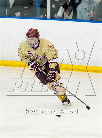 Thumbnail 3 in Malden Catholic @ Boston College High photogallery.