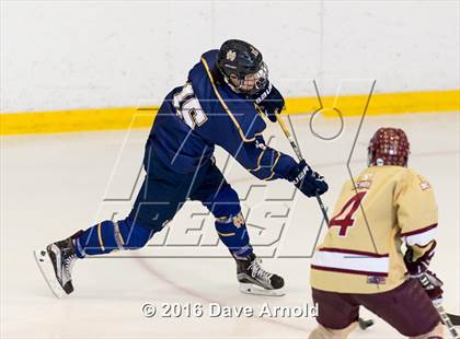 Thumbnail 3 in Malden Catholic @ Boston College High photogallery.