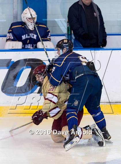 Thumbnail 3 in Malden Catholic @ Boston College High photogallery.