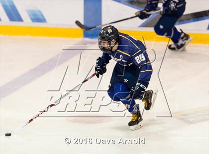 Thumbnail 2 in Malden Catholic @ Boston College High photogallery.