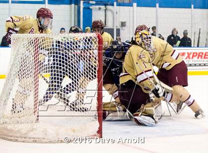 Thumbnail 3 in Malden Catholic @ Boston College High photogallery.