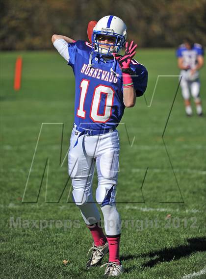 Thumbnail 3 in Cromwell @ Nonnewaug photogallery.