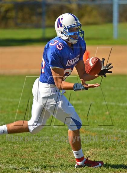 Thumbnail 1 in Cromwell @ Nonnewaug photogallery.