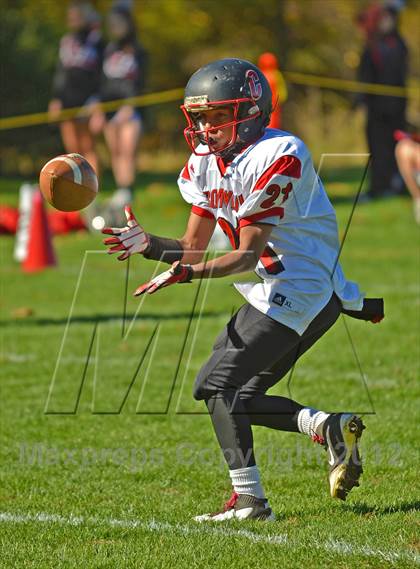 Thumbnail 1 in Cromwell @ Nonnewaug photogallery.
