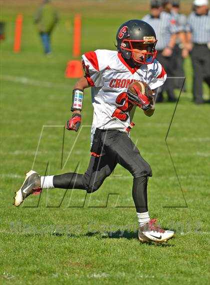 Thumbnail 3 in Cromwell @ Nonnewaug photogallery.
