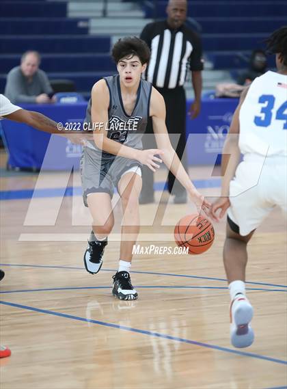 Thumbnail 3 in Forsyth Country Day vs Peninsula Catholic (Lowcountry Roundball Classic) photogallery.