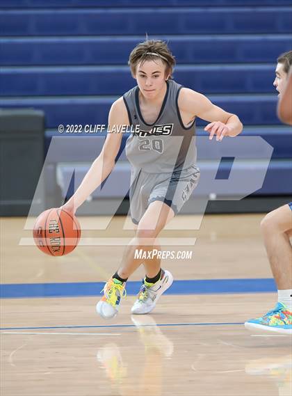 Thumbnail 1 in Forsyth Country Day vs Peninsula Catholic (Lowcountry Roundball Classic) photogallery.
