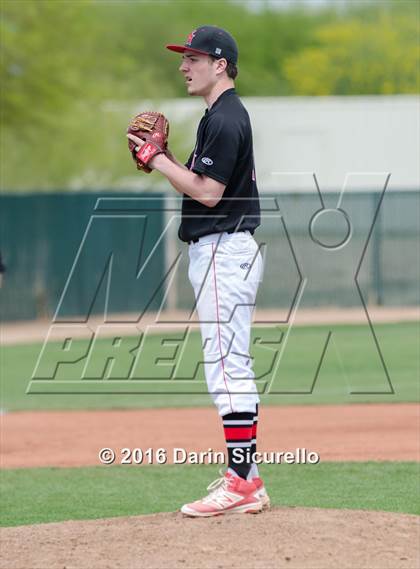Thumbnail 2 in Shaker Heights vs. Simi Valley (Coach Bob National Invitational) photogallery.