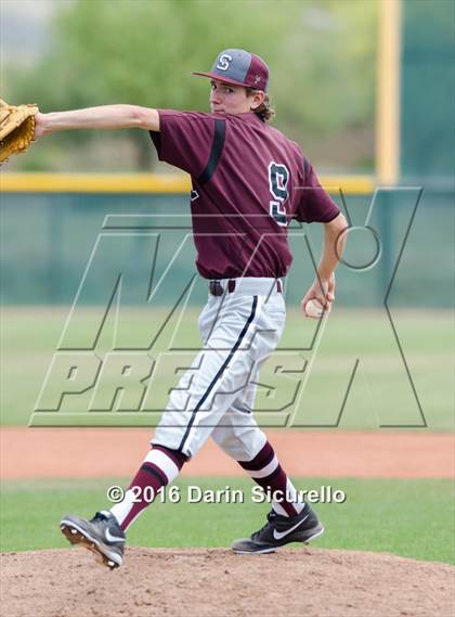 Thumbnail 2 in Shaker Heights vs. Simi Valley (Coach Bob National Invitational) photogallery.