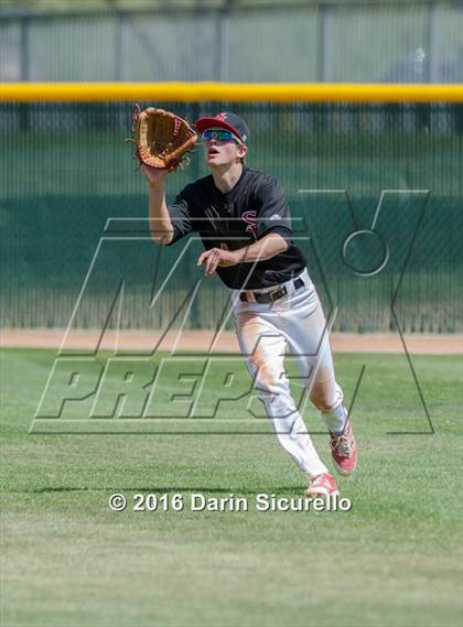 Thumbnail 2 in Shaker Heights vs. Simi Valley (Coach Bob National Invitational) photogallery.