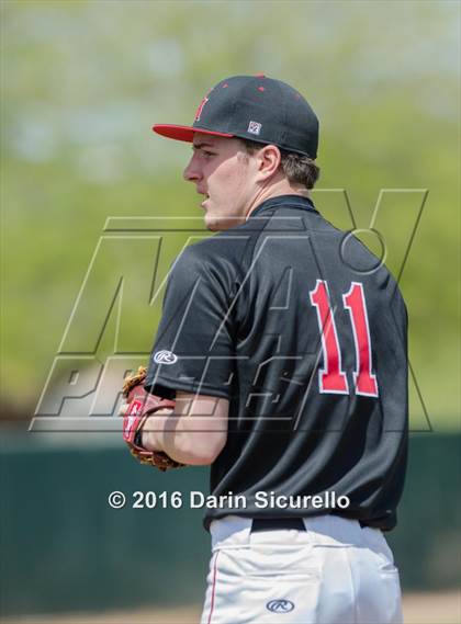 Thumbnail 3 in Shaker Heights vs. Simi Valley (Coach Bob National Invitational) photogallery.