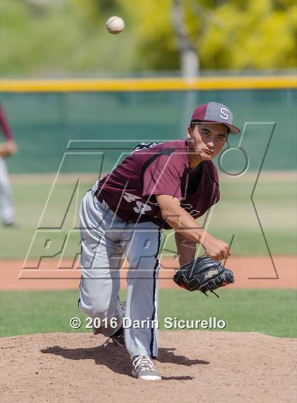 Thumbnail 2 in Shaker Heights vs. Simi Valley (Coach Bob National Invitational) photogallery.