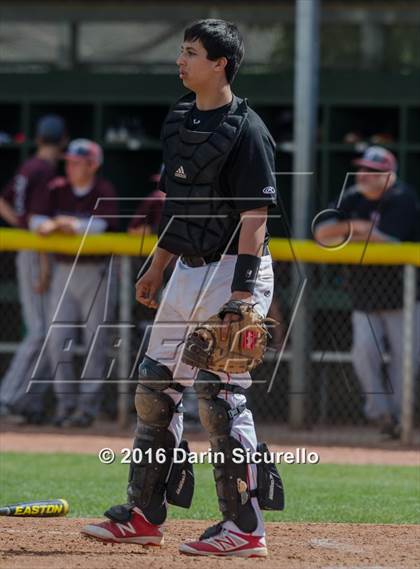 Thumbnail 3 in Shaker Heights vs. Simi Valley (Coach Bob National Invitational) photogallery.