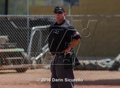 Thumbnail 2 in Shaker Heights vs. Simi Valley (Coach Bob National Invitational) photogallery.