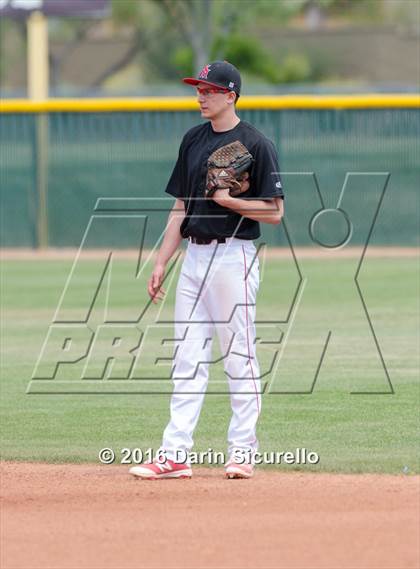 Thumbnail 2 in Shaker Heights vs. Simi Valley (Coach Bob National Invitational) photogallery.