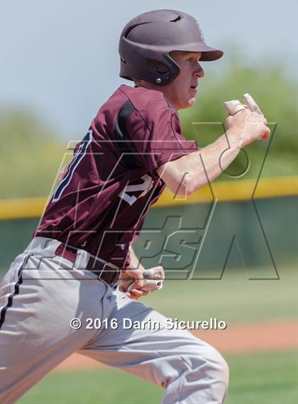 Thumbnail 2 in Shaker Heights vs. Simi Valley (Coach Bob National Invitational) photogallery.