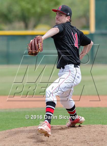 Thumbnail 3 in Shaker Heights vs. Simi Valley (Coach Bob National Invitational) photogallery.