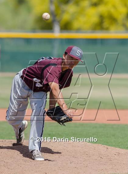 Thumbnail 3 in Shaker Heights vs. Simi Valley (Coach Bob National Invitational) photogallery.