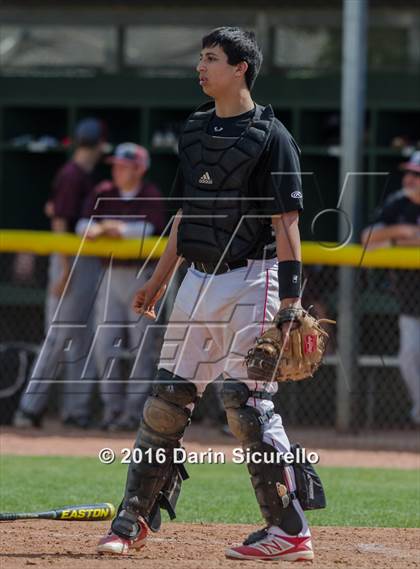 Thumbnail 2 in Shaker Heights vs. Simi Valley (Coach Bob National Invitational) photogallery.