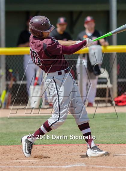 Thumbnail 2 in Shaker Heights vs. Simi Valley (Coach Bob National Invitational) photogallery.