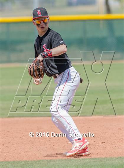 Thumbnail 2 in Shaker Heights vs. Simi Valley (Coach Bob National Invitational) photogallery.