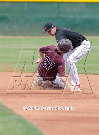 Thumbnail 3 in Shaker Heights vs. Simi Valley (Coach Bob National Invitational) photogallery.