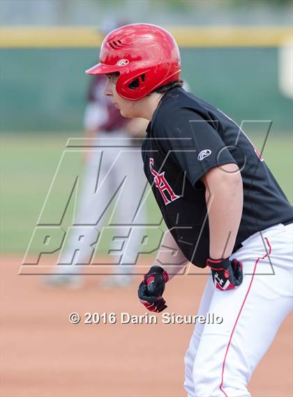 Thumbnail 1 in Shaker Heights vs. Simi Valley (Coach Bob National Invitational) photogallery.