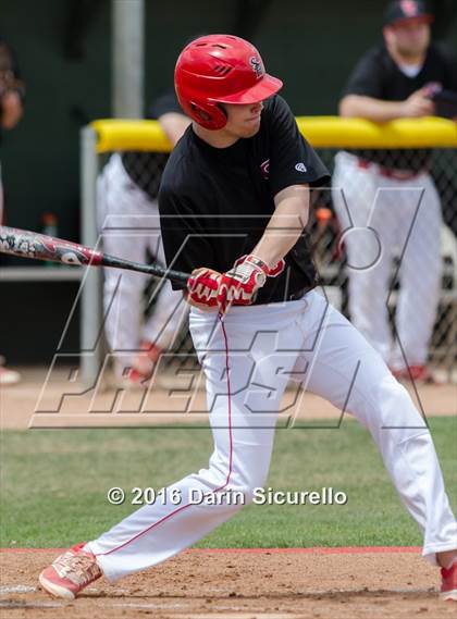 Thumbnail 3 in Shaker Heights vs. Simi Valley (Coach Bob National Invitational) photogallery.