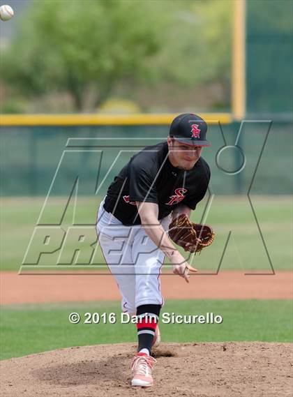 Thumbnail 3 in Shaker Heights vs. Simi Valley (Coach Bob National Invitational) photogallery.