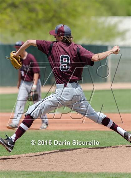 Thumbnail 2 in Shaker Heights vs. Simi Valley (Coach Bob National Invitational) photogallery.