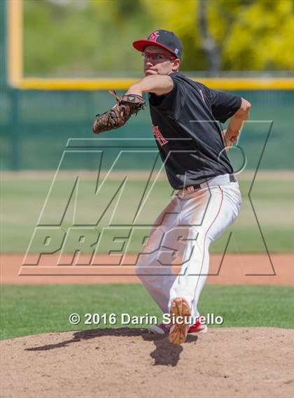 Thumbnail 2 in Shaker Heights vs. Simi Valley (Coach Bob National Invitational) photogallery.