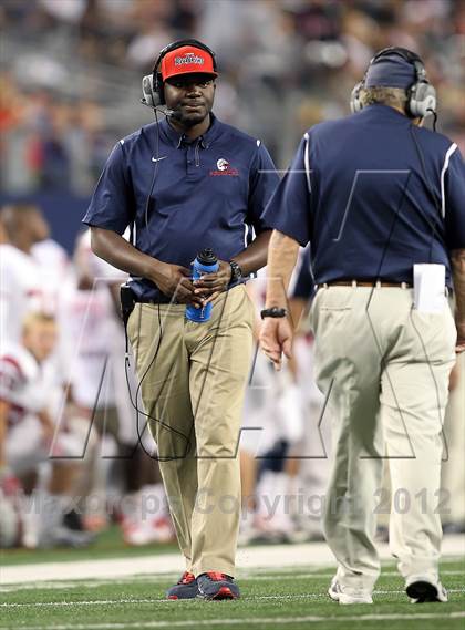Thumbnail 1 in Lamar vs. Allen (UIL 5A Division 1 Final) photogallery.