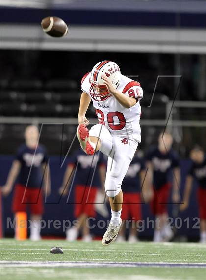 Thumbnail 2 in Lamar vs. Allen (UIL 5A Division 1 Final) photogallery.