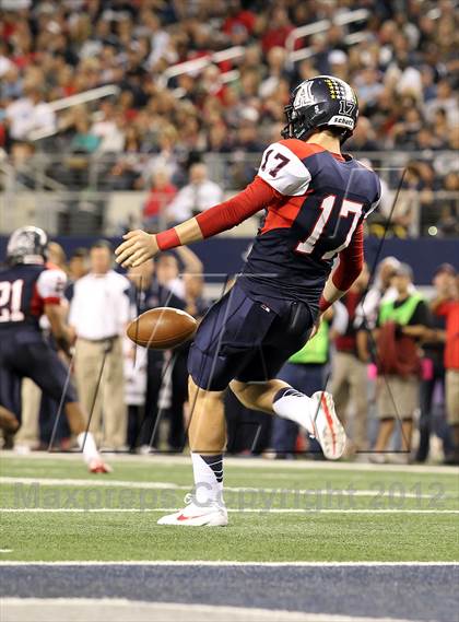 Thumbnail 3 in Lamar vs. Allen (UIL 5A Division 1 Final) photogallery.