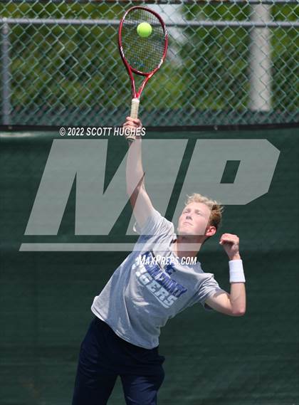 Thumbnail 1 in TSSAA District 8 AA Individual Tournament Round 2 photogallery.