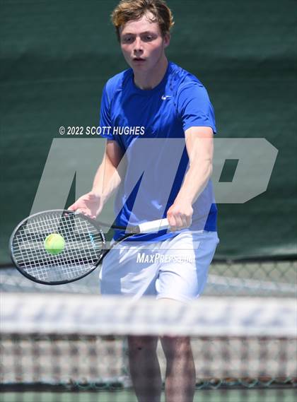 Thumbnail 3 in TSSAA District 8 AA Individual Tournament Round 2 photogallery.