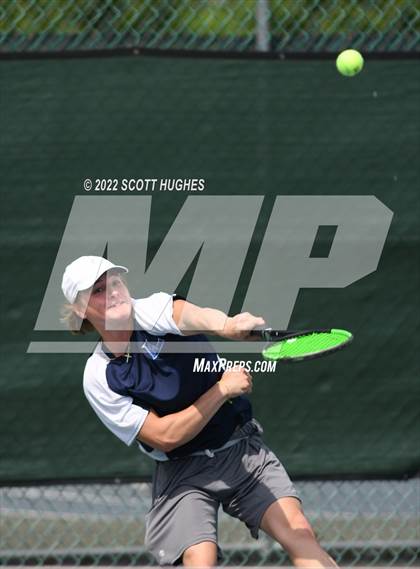Thumbnail 2 in TSSAA District 8 AA Individual Tournament Round 2 photogallery.